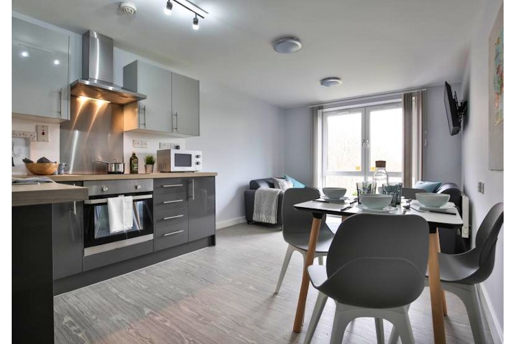 Iq Leeds City Room Rentals